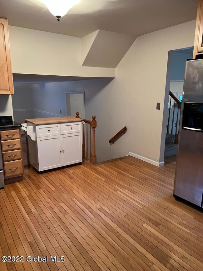 fdff731b73a04e599cf05d12c5e7a994