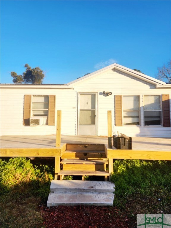 1305 Jim Truesdell Rd SE, Darien, GA 31305 - photo 3