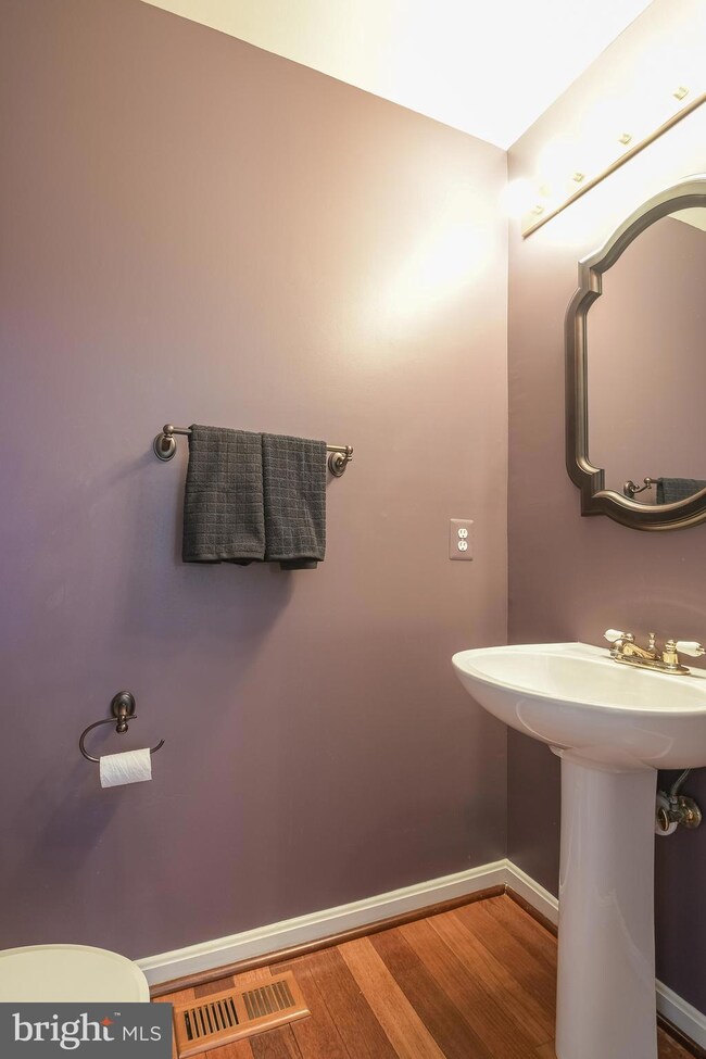 10 Cornfield Ct, Reisterstown, MD 21136 - photo 5