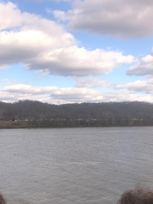 1221 Prospect Ave, Worthington, KY 41183 - photo 7