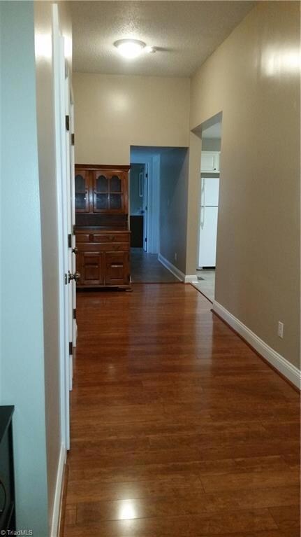 545 Sands Cir, Reidsville, NC 27320 - photo 4