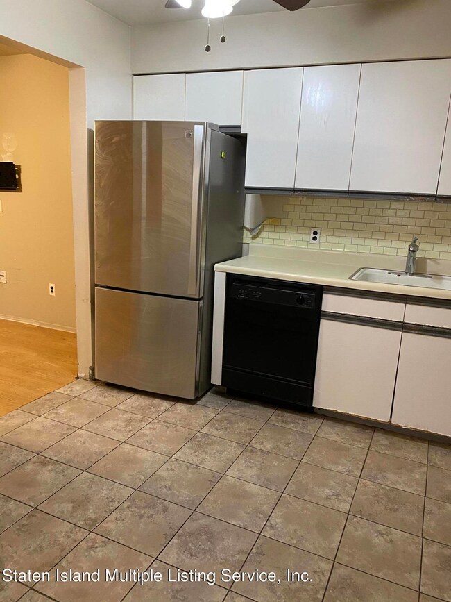8203 155th St unit 1C