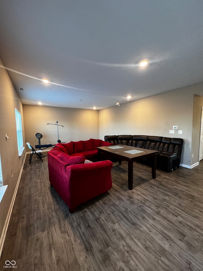 966 Bent Branch Cir, Greenwood, IN 46143 - photo 4