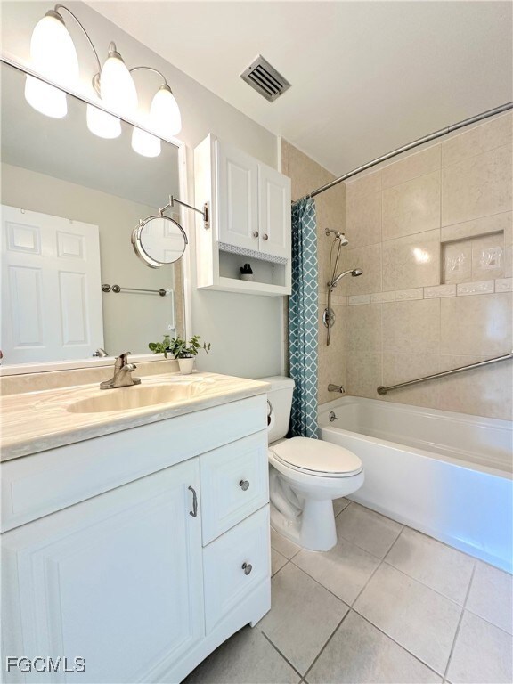 6184 Michelle Way unit 206, Fort Myers, FL 33919 - photo 3