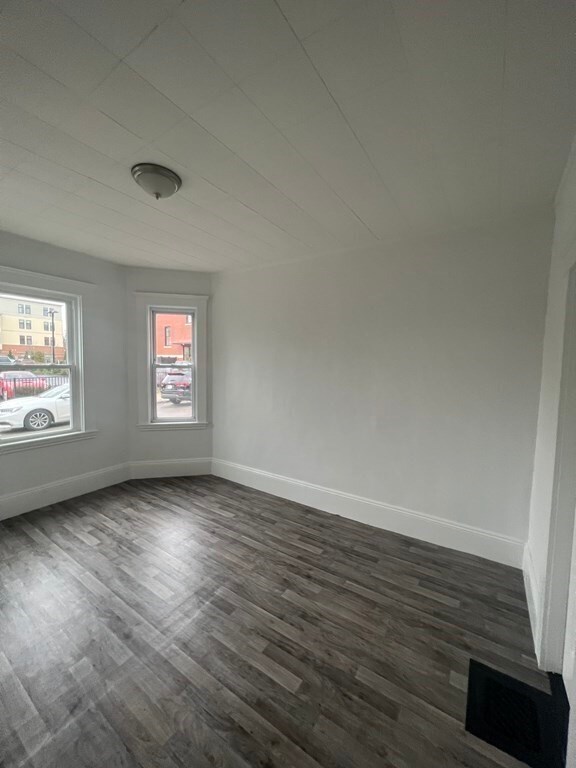 11 Salem St unit 1, Salem, MA 01970 - photo 5