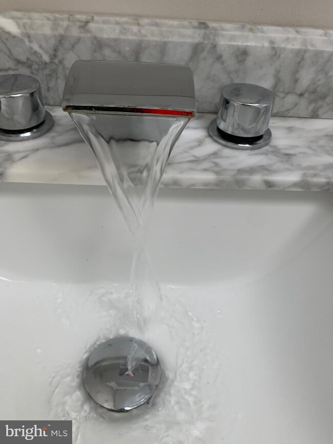 12807 Pine Tree Ln, Fort Washington, MD 20744 - photo 6