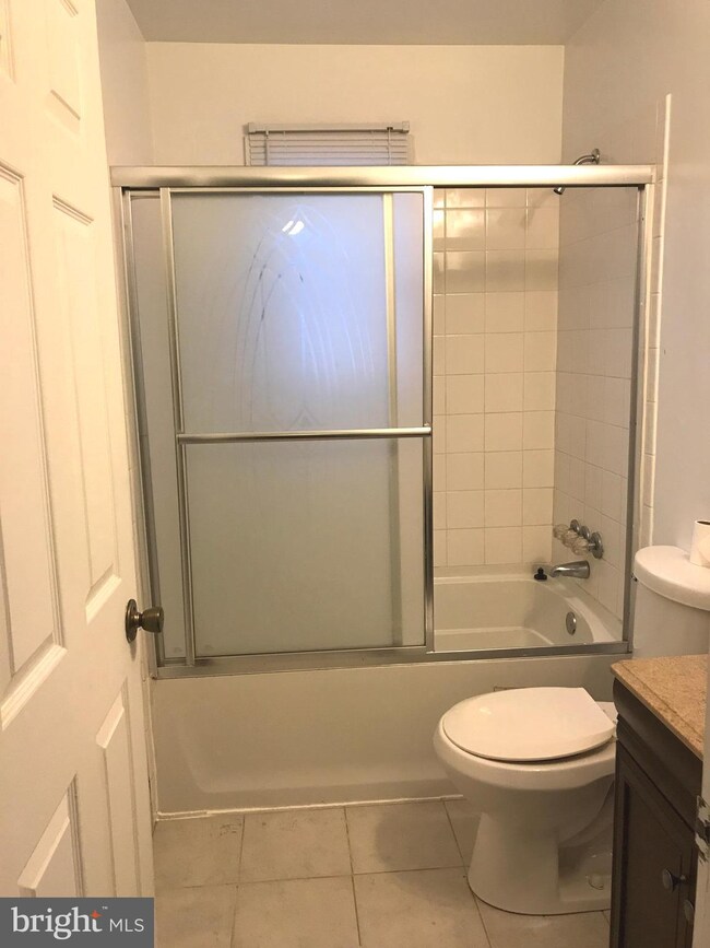 9032 Hickory Hill Ave, Lanham, MD 20706 - photo 7