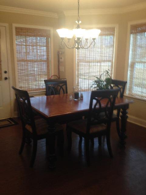 Eat In Kitchen