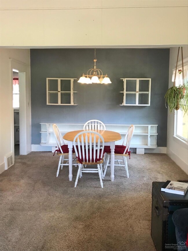 1325 NW Harmon Blvd, Bend, OR 97701 - photo 5