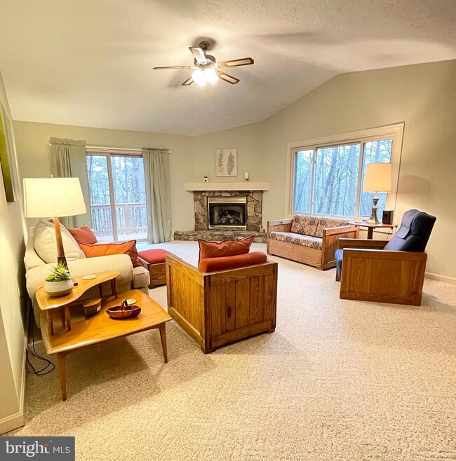 461 Stuart Dr, Basye, VA 22810 - photo 7