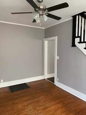 325 N 7th St, Dekalb, IL 60115 - photo 7