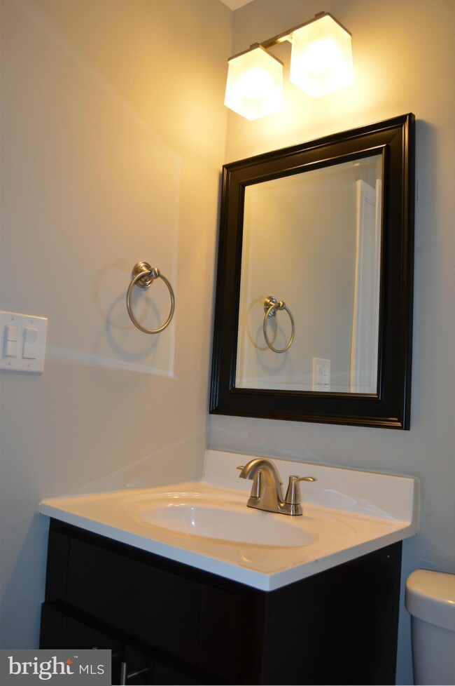 539 Hilltop Terrace SE, Washington, DC 20019 - photo 6