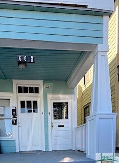 607 W 44th St unit B-Upper, Savannah, GA 31405 - photo 2