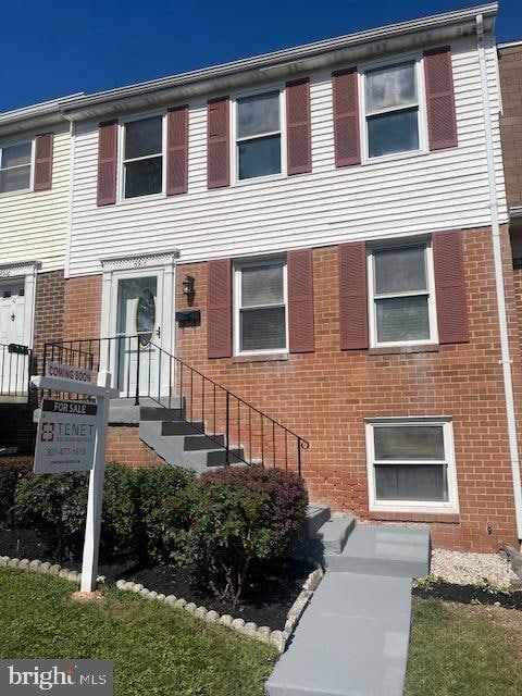 6918 Scotch Dr, Laurel, MD 20707 - photo 2