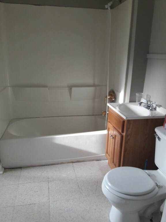 69 Worcester St unit 1, Southbridge, MA 01550 - photo 4