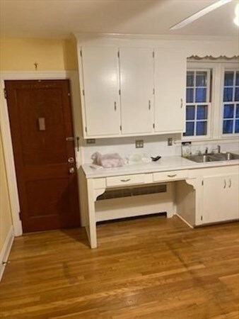 626 S Main St unit 3 SOUTH, Fall River, MA 02721 - photo 4