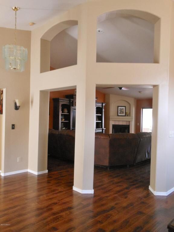 Delmar House Sale 029