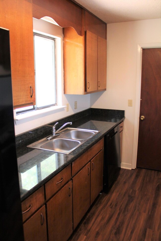 1925 Esplanade St unit F, Navarre, FL 32566 - photo 5