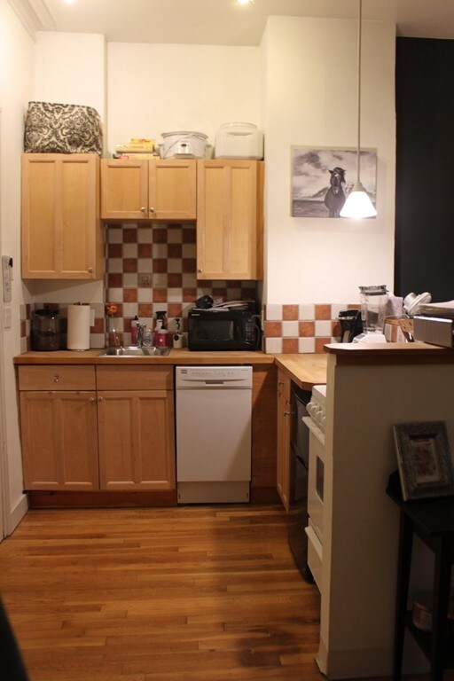 3 Charles St unit 4, Boston, MA 02122 - photo 6