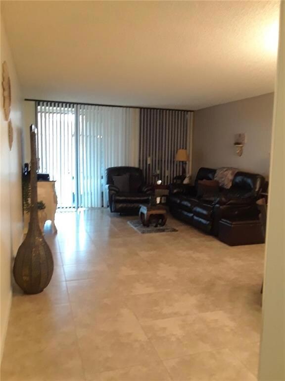 7750 W Mcnab Rd unit 101, Tamarac, FL 33321 - photo 2
