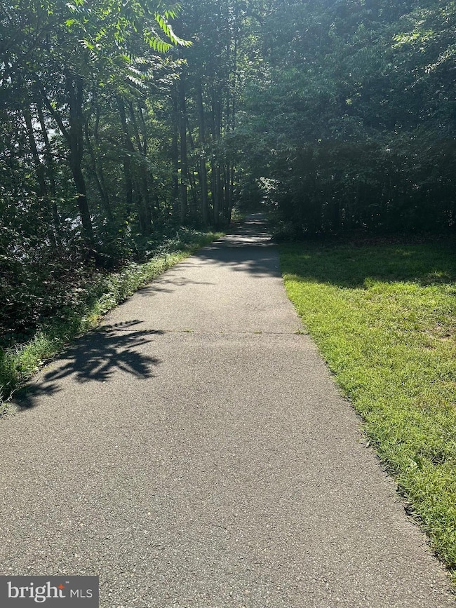 20408 Shore Harbour Dr, Germantown, MD 20874 - photo 4