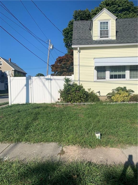 93 Carlton St, Cranston, RI 02910 - photo 3