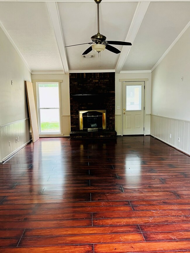 6325 Parker Dr, Columbus, GA 31907 - photo 2