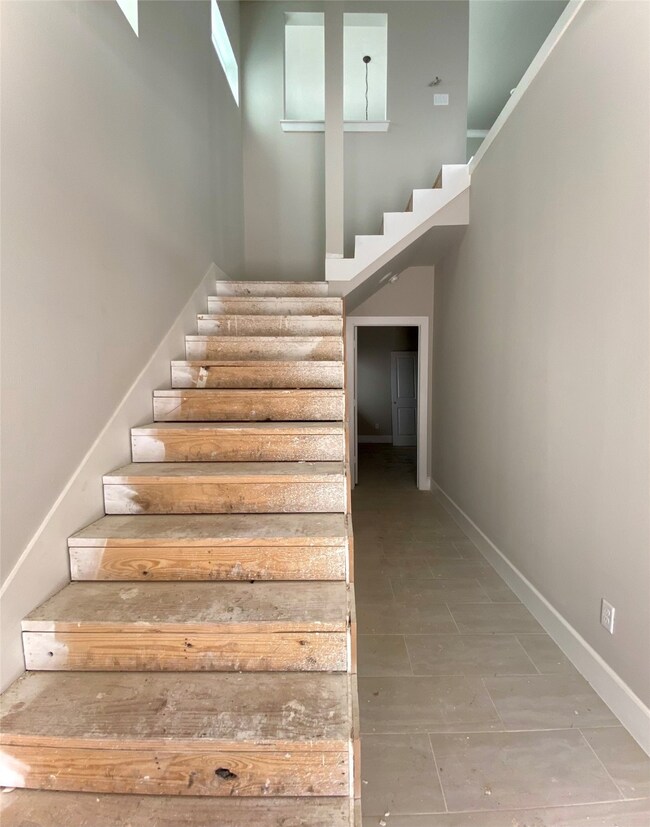 954 Fisher St unit D, Houston, TX 77018 - photo 5