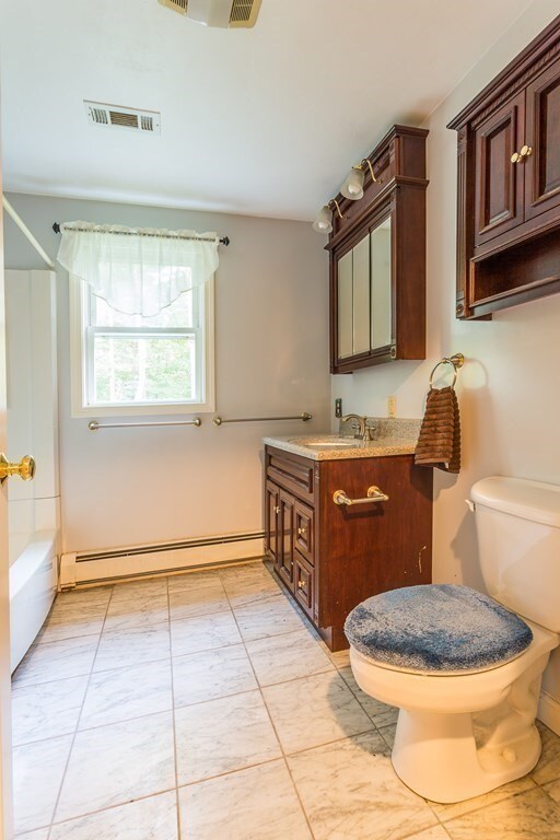 173 Berry Corner Rd, Charlton, MA 01507 - photo 6