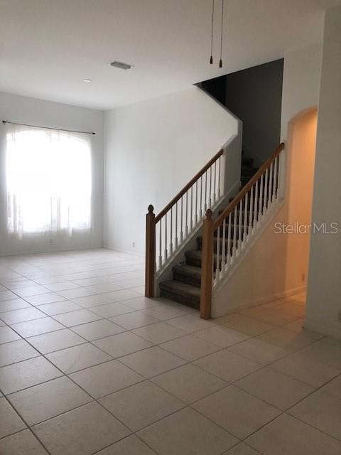 551 Lakewood Dr, Oldsmar, FL 34677 - photo 2