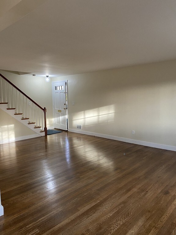 37 Linden St unit 18, Wellesley, MA 02482 - photo 5