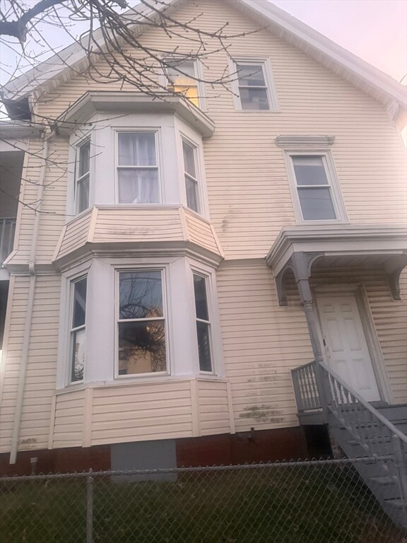 48 Hamilton Ave, Lynn, MA 01902 - photo 3