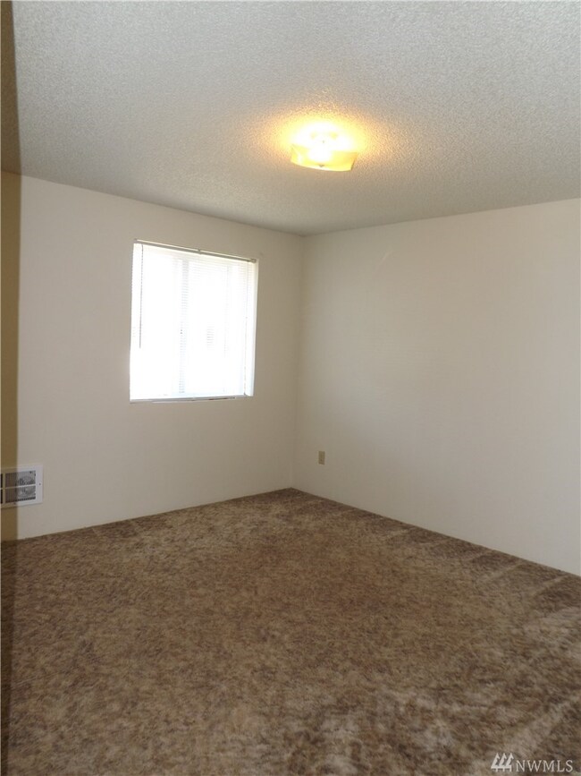 4827 S 56th St unit C-2, Tacoma, WA 98409 - photo 7