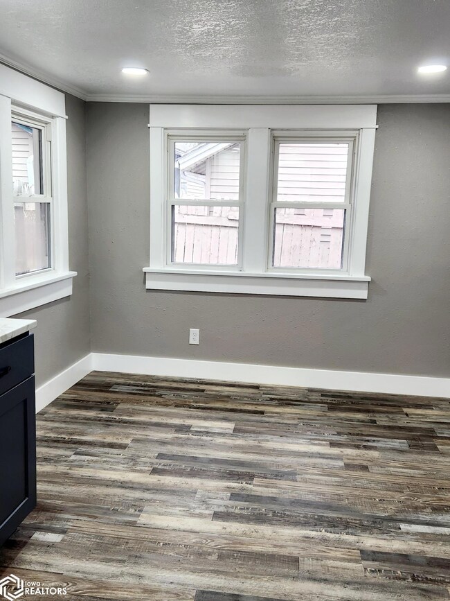 221 E Washington St, Osceola, IA 50213 - photo 6