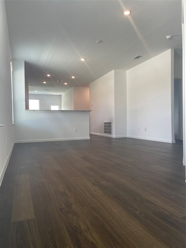 23546 Fallen Cone St, Spring, TX 77373 - photo 5