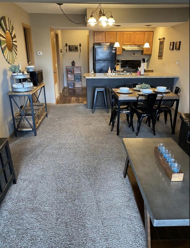 Living Kitchen Entry