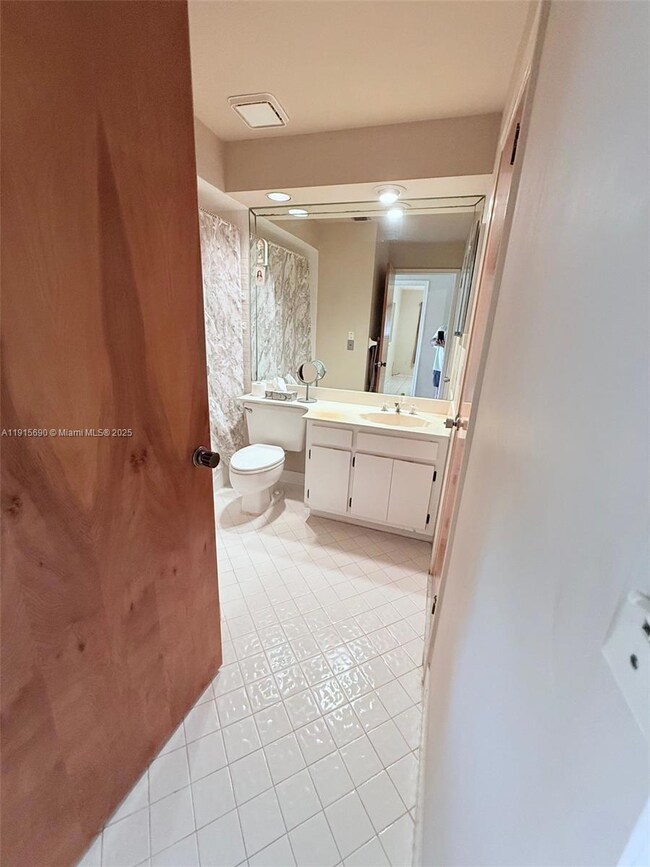 6225 SW 136th Ct unit C209, Miami, FL 33183 - photo 7