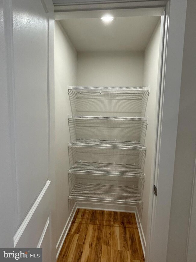 13510 Innovation Station Loop unit 3A, Herndon, VA 20171 - photo 7