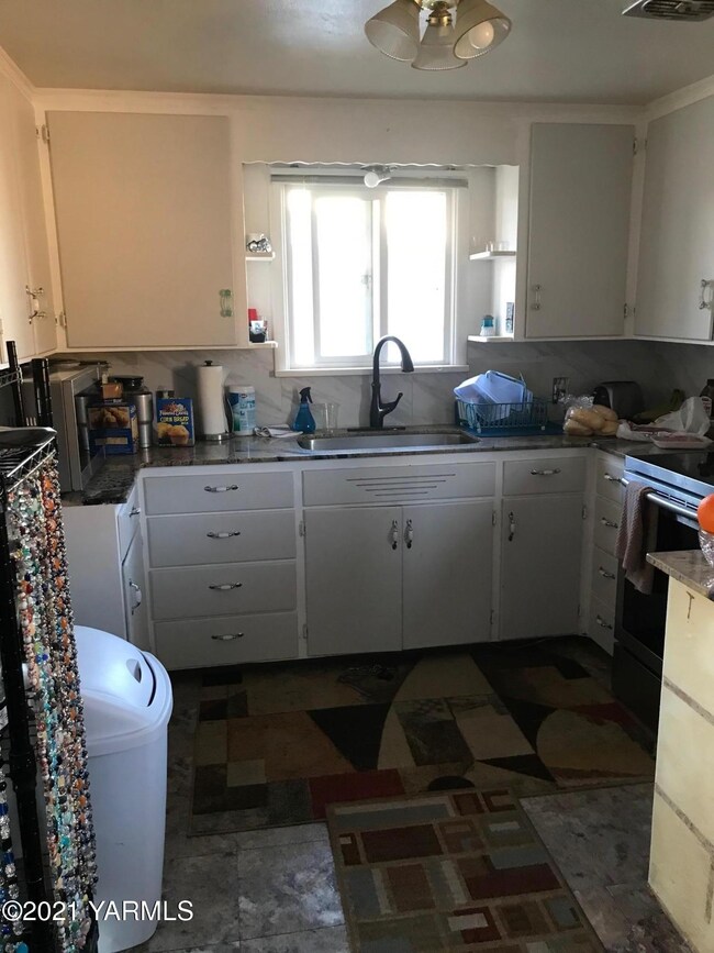 Kitchen - 2