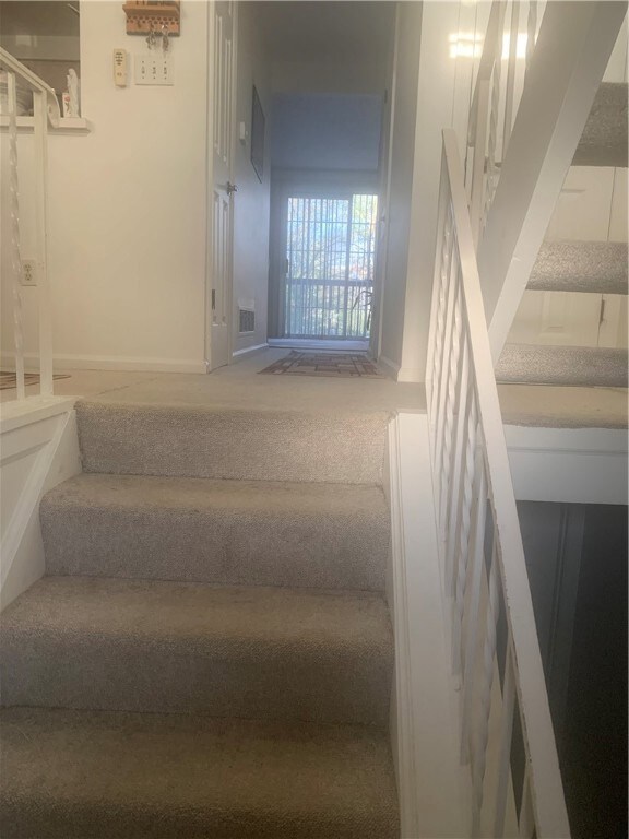 looking from entry to LR sliding door to deck