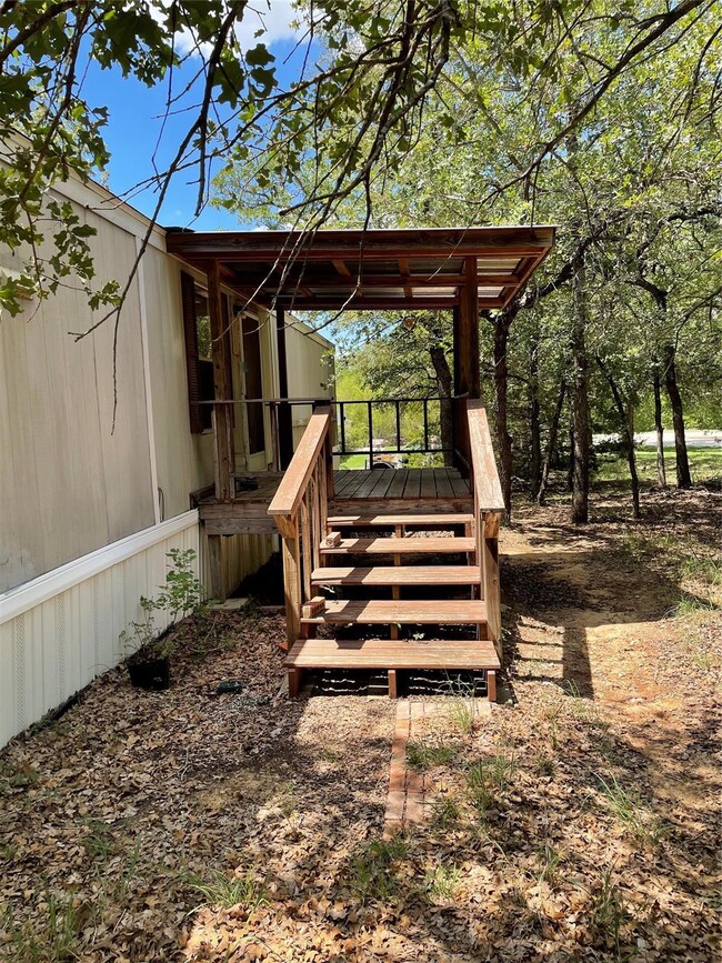 147 Deerwood Ln, Springtown, TX 76082 - photo 6