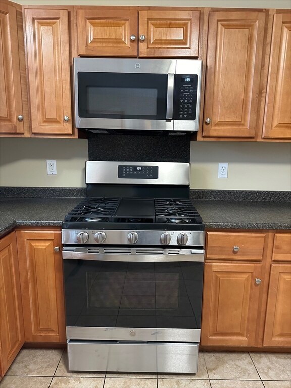 68 Biddle St, Springfield, MA 01129 - photo 5