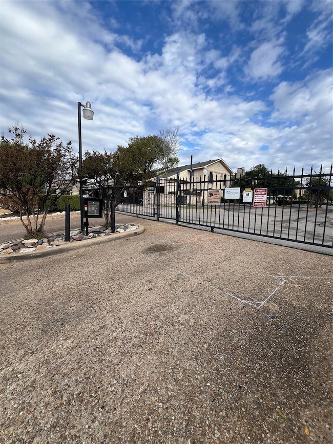 8400 Jamestown Dr unit 322, Austin, TX 78758 - photo 2