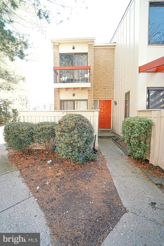 20318 Grazing Way, Montgomery Village, MD 20886 - photo 4