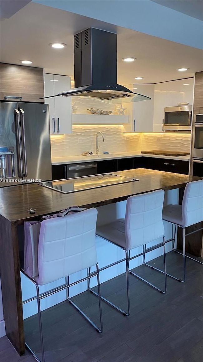 Oceanview Condominium unit 424, Sunny Isles Beach, FL 33160 - photo 4