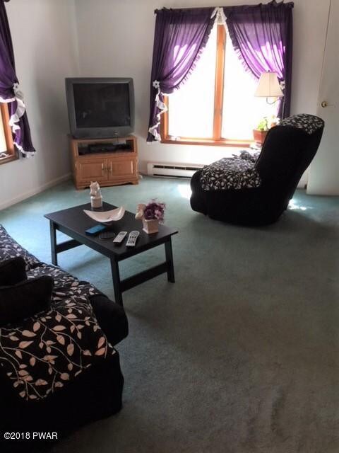 195 Locust Dr, Milford, PA 18337 - photo 5