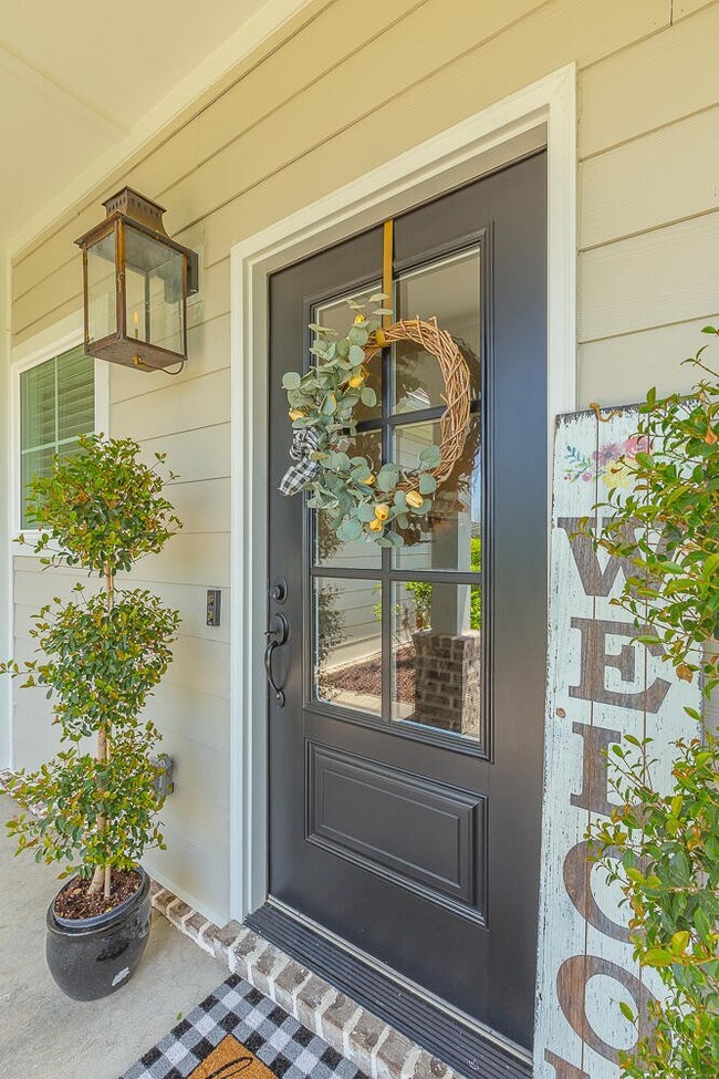 1227 Baldwin Field Cir unit 58, Hixson, TN 37343 - photo 2