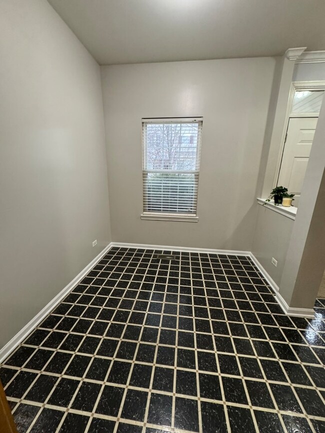 2267 Reflections Dr unit C1106, Aurora, IL 60502 - photo 4