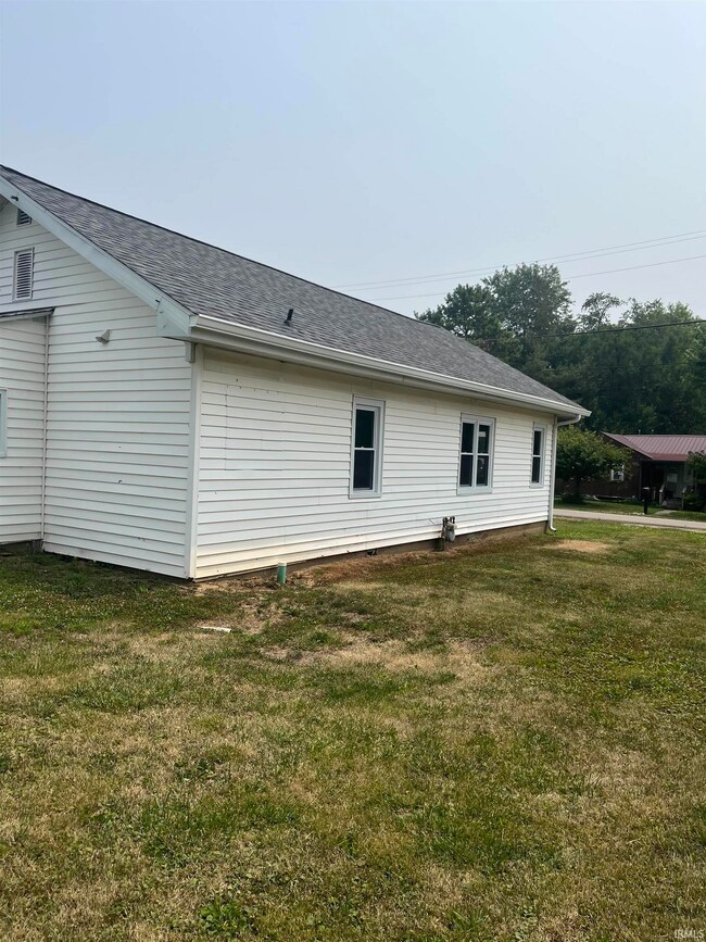 323 N 1st St, Edwardsport, IN 47528 - photo 4