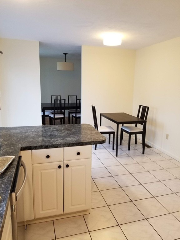 18 Goethe St, West Roxbury, MA 02132 - photo 4